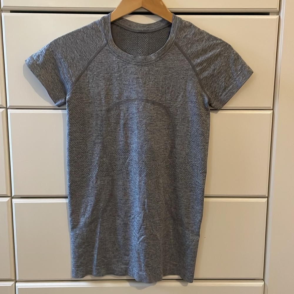 Lululemon Swiftly Tech Short Sleeve
